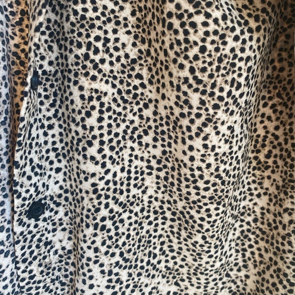 Leopard Button Down - Picture 3 of 4
